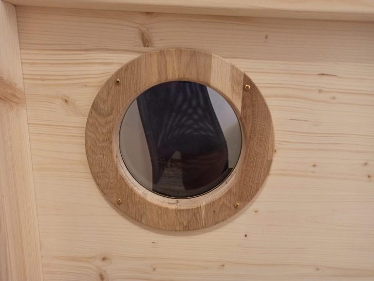 Arbeitszimmer kinderzimmer trennwand raumtrenner bullauge holz